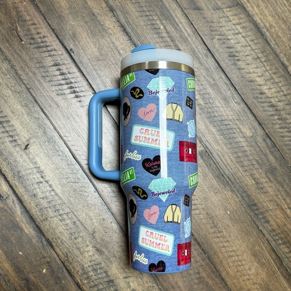 Taylor Swift 40 oz Water Cup Tumbler Bottle - Picture 1 of 6